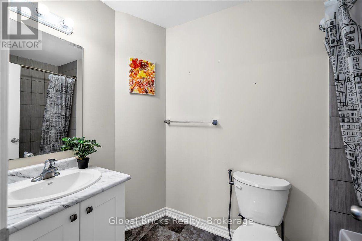 47 Holyrod Drive, Clarington, ON photo 40
