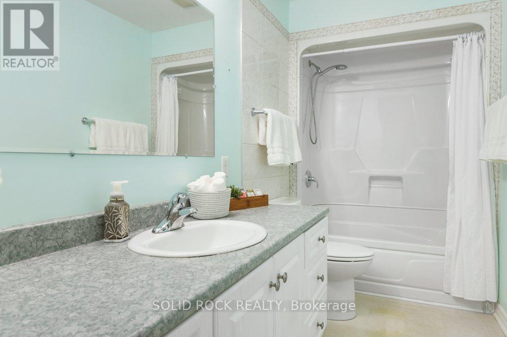 146 ELGIN STREET W - 23
