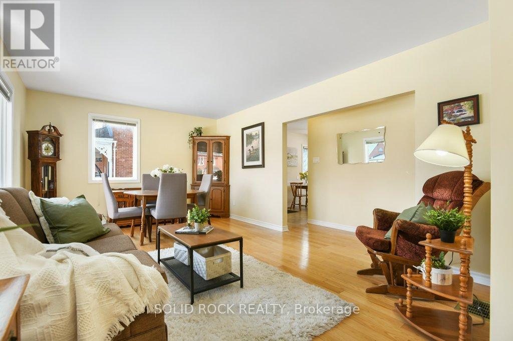 146 ELGIN STREET W - 8
