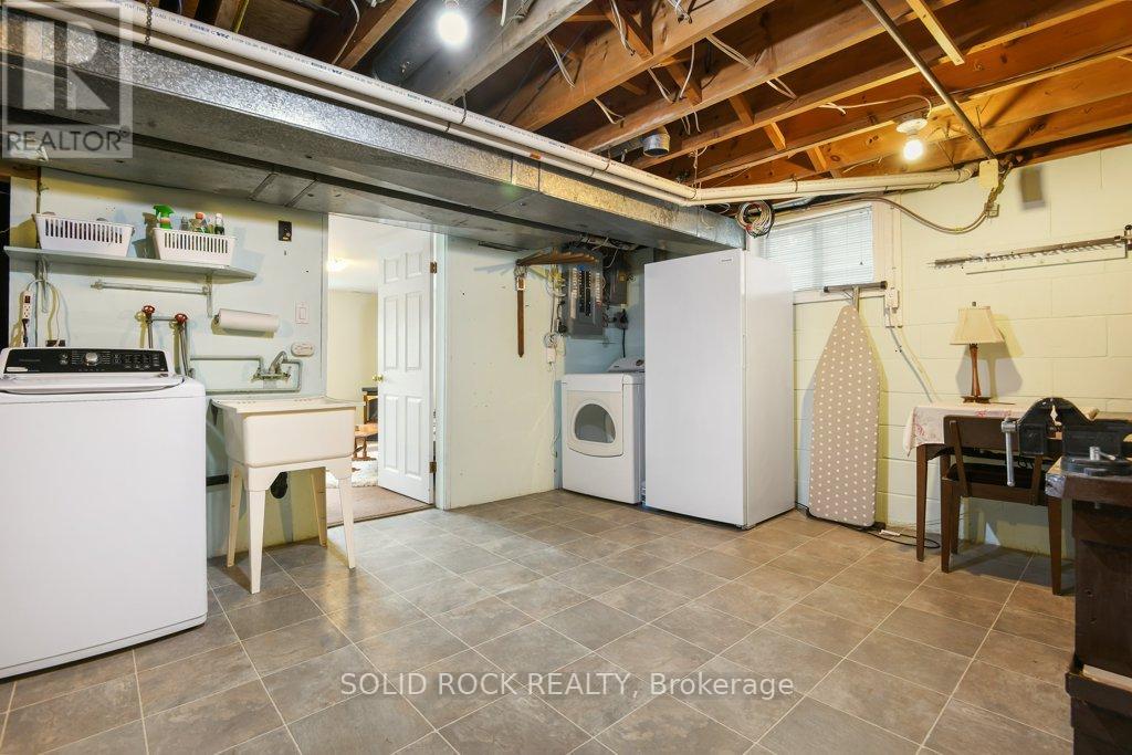 146 ELGIN STREET W - 29