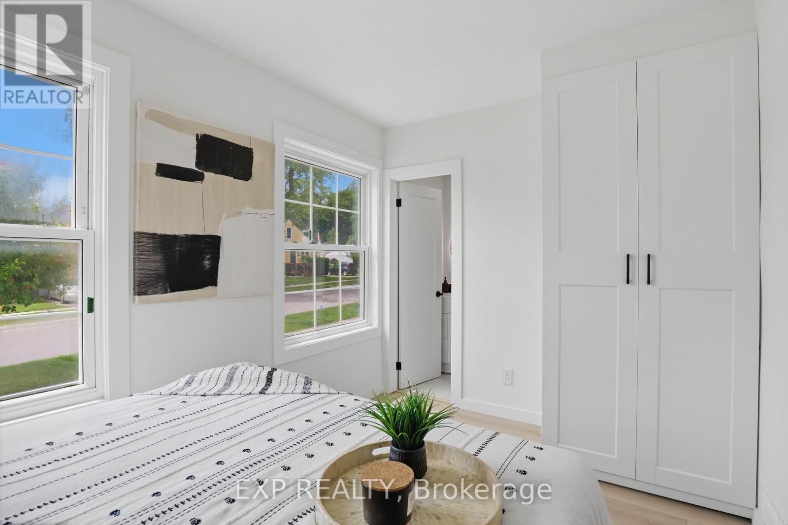 134 STERLING STREET - 20
