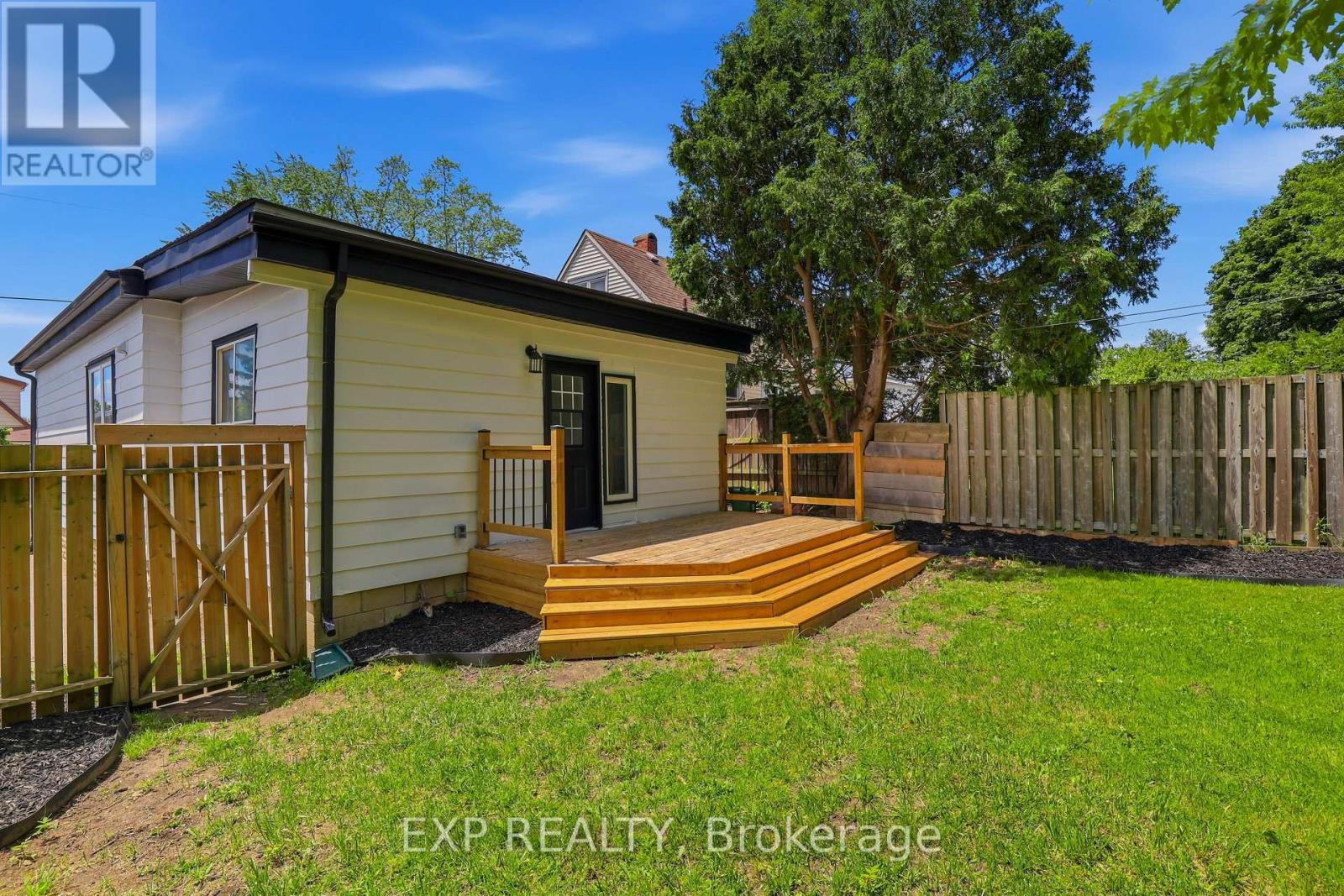 134 STERLING STREET - 23