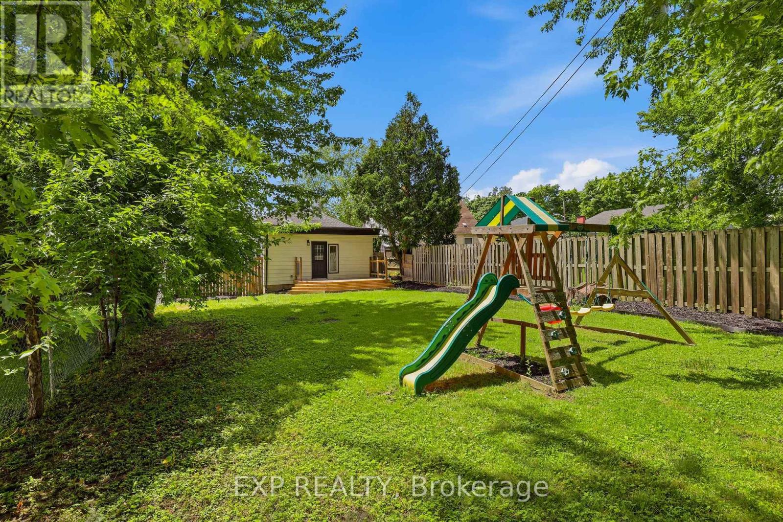 134 STERLING STREET - 26