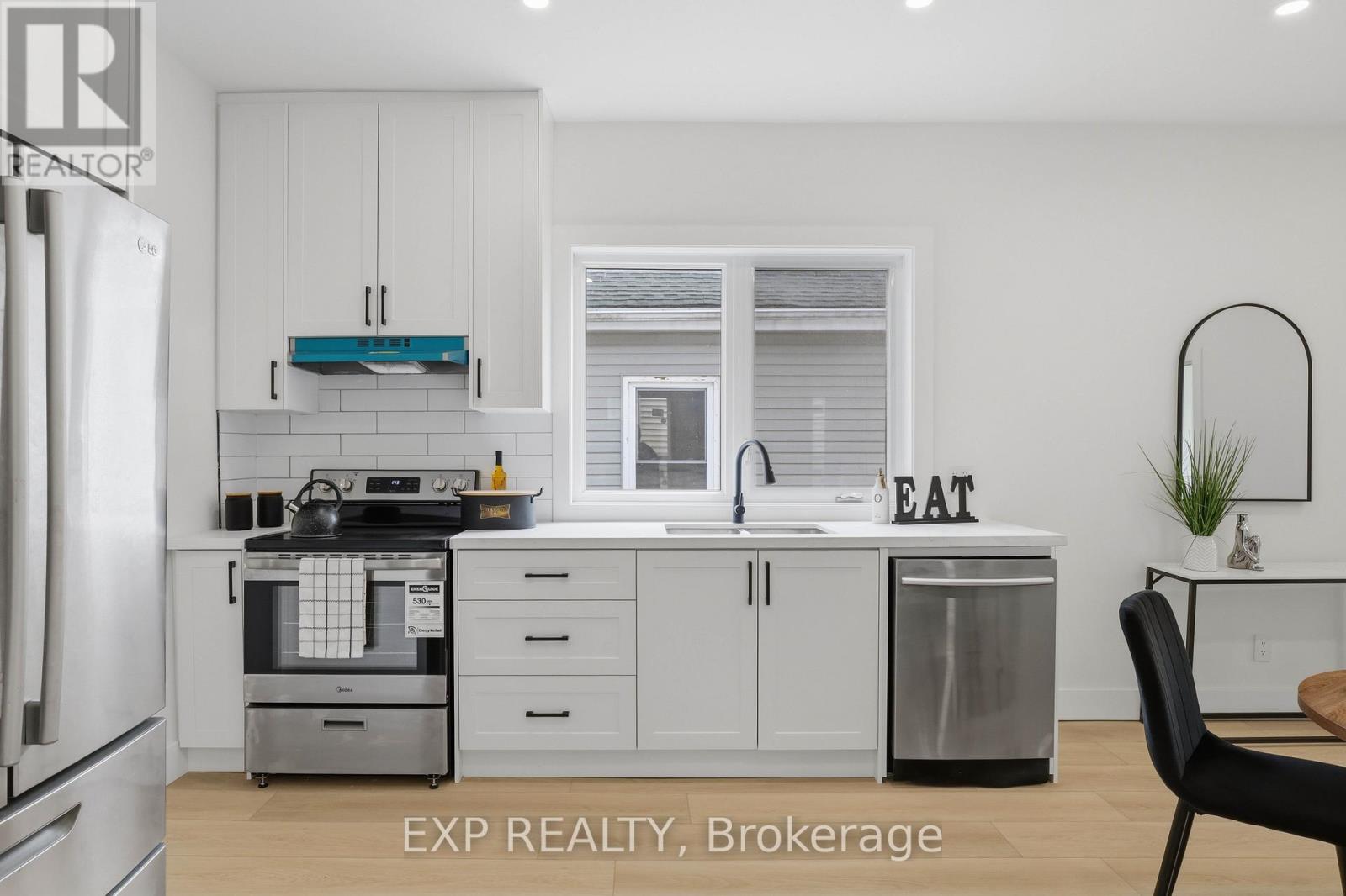 134 STERLING STREET - 6