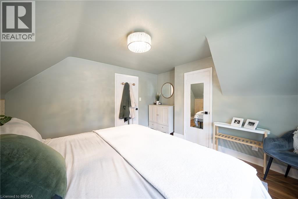 22 BURWELL Street - 21