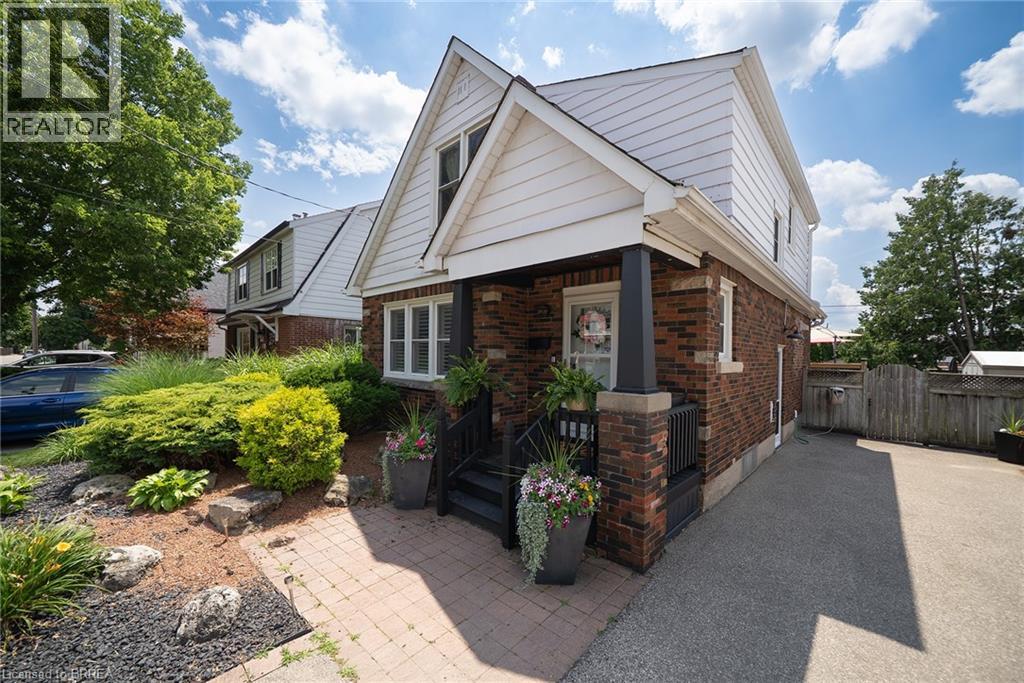 22 BURWELL Street - 42