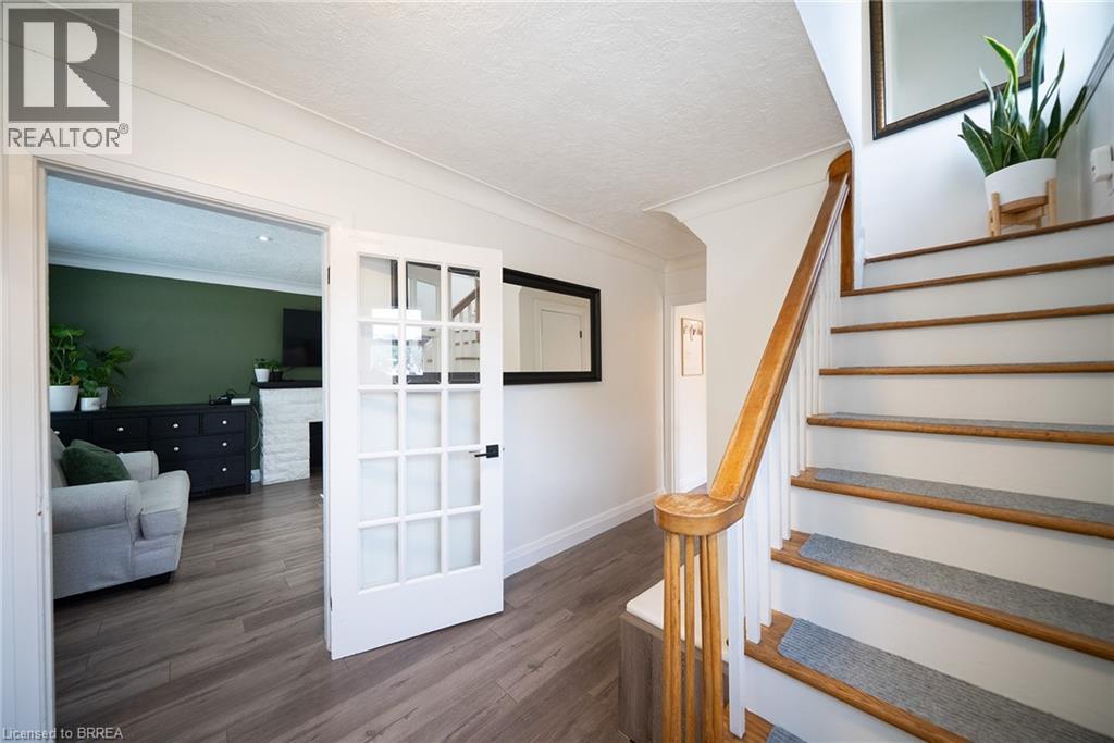 22 BURWELL Street - 6