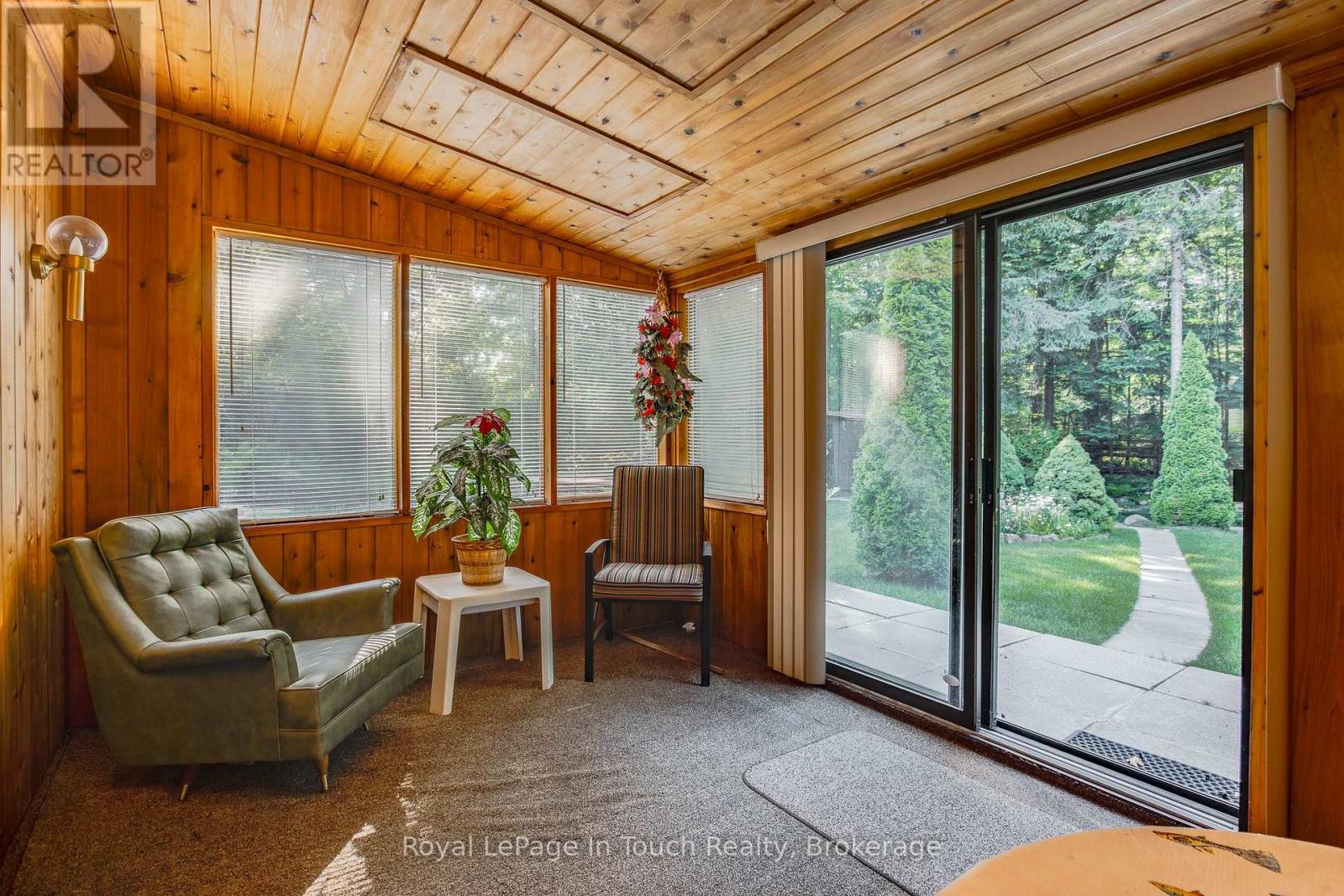 12 LINCOLN AVENUE - 13