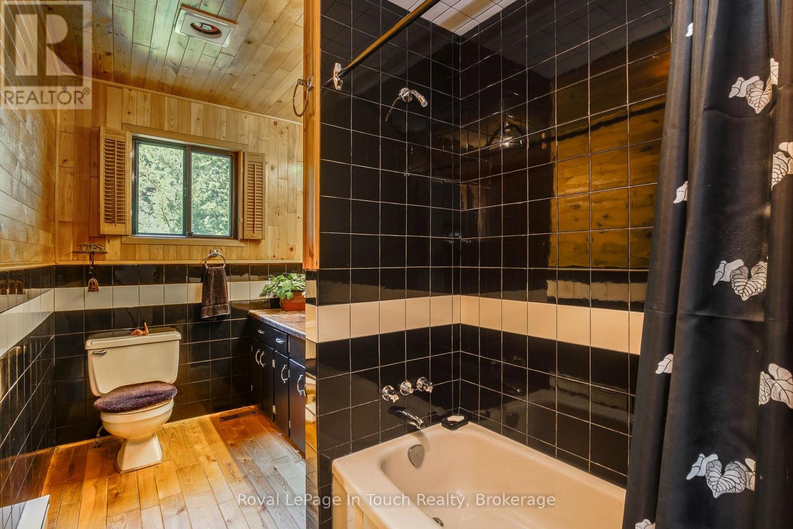 12 LINCOLN AVENUE - 21