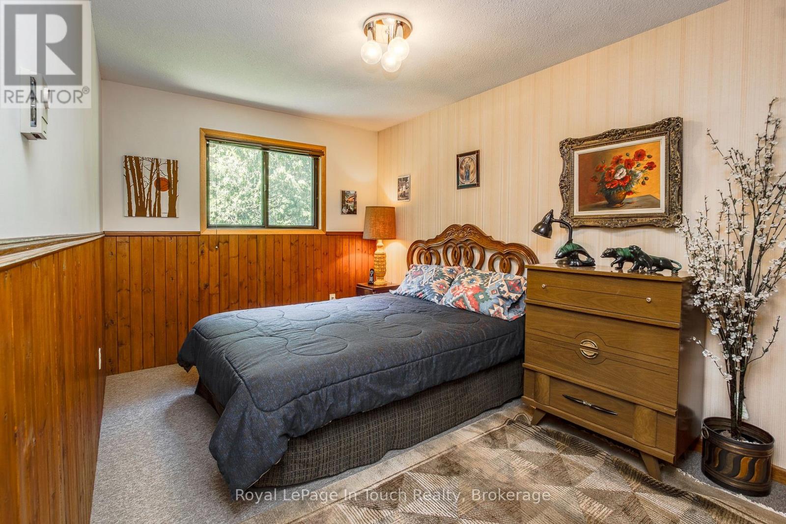 12 LINCOLN AVENUE - 23