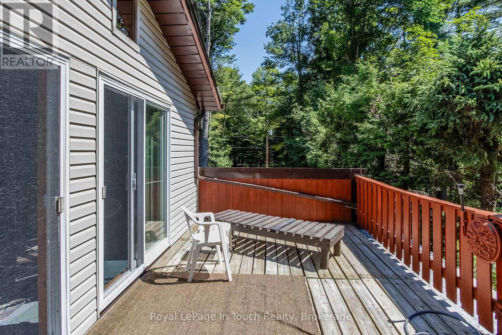 12 LINCOLN AVENUE - 27