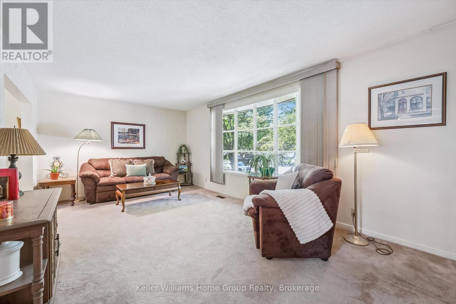 44 SHERWOOD DRIVE - Image 10