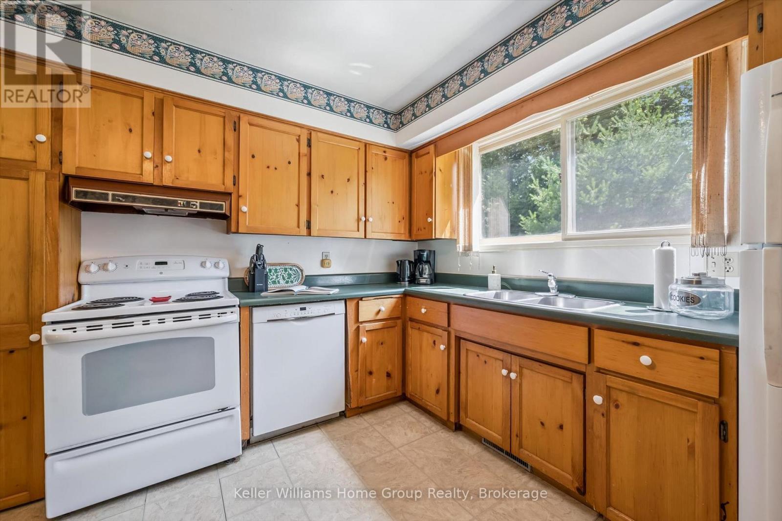 44 SHERWOOD DRIVE - Image 15