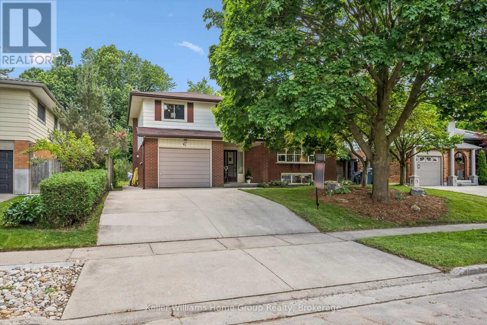 44 SHERWOOD DRIVE - Image 3