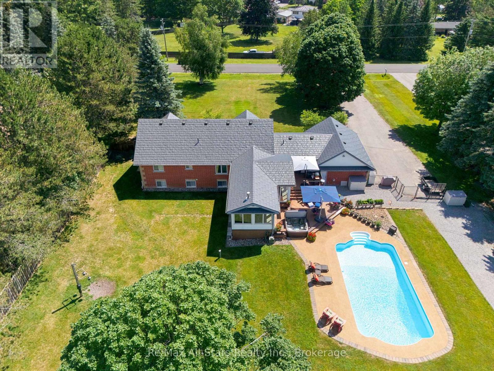 21180 BRUNON AVENUE - 44