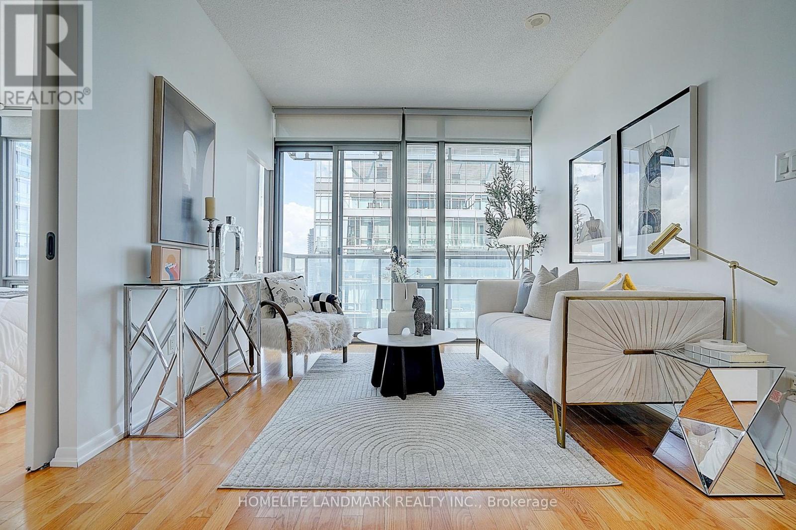 #3301 38 GRENVILLE STREET - 10