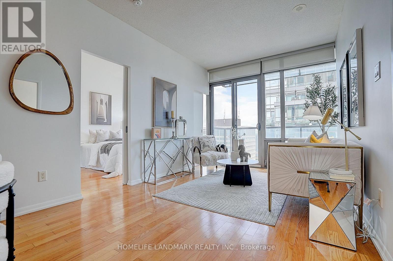 #3301 38 GRENVILLE STREET - 11