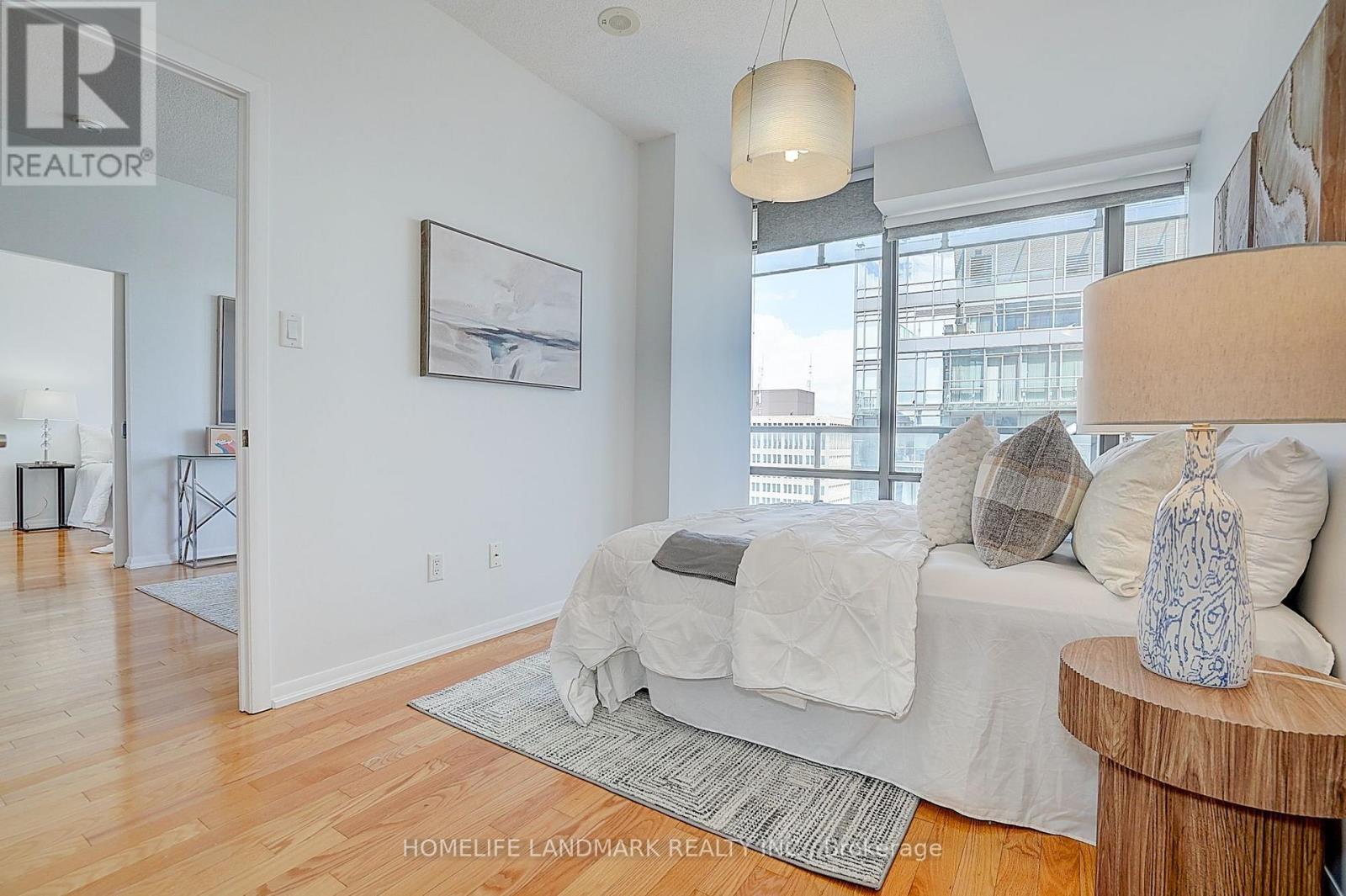 #3301 38 GRENVILLE STREET - 17