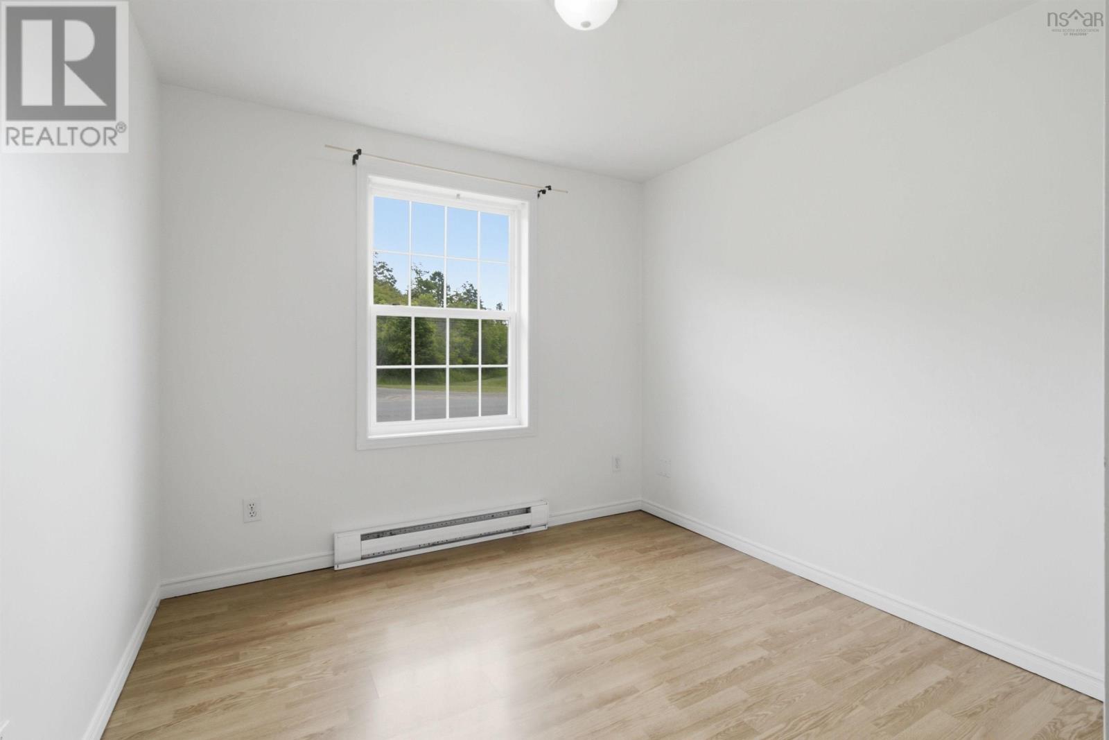 73 Underwood Road - 19