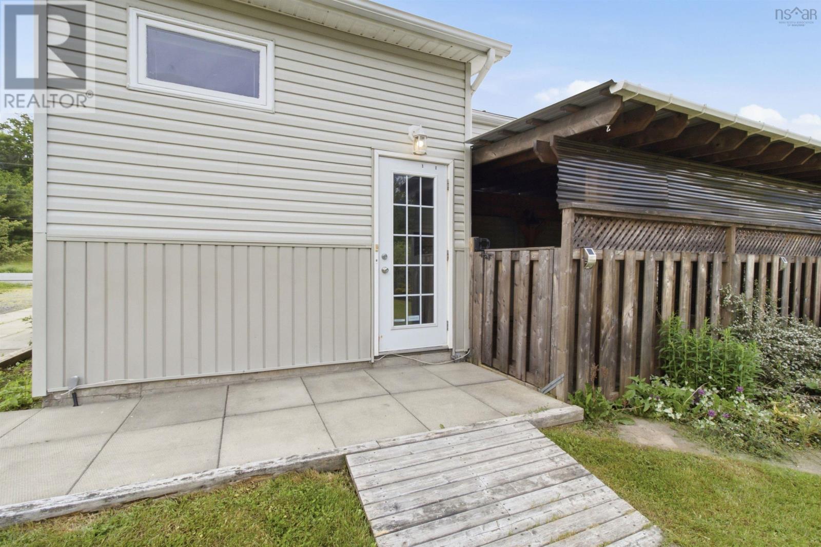 73 Underwood Road - 40