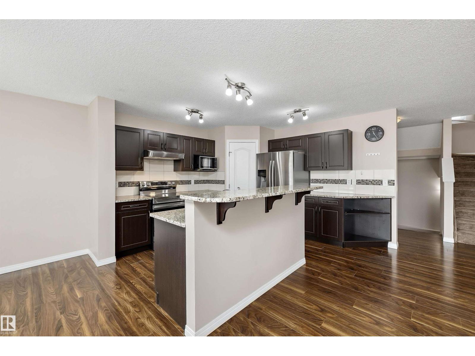 4020 166 AV NW - 13