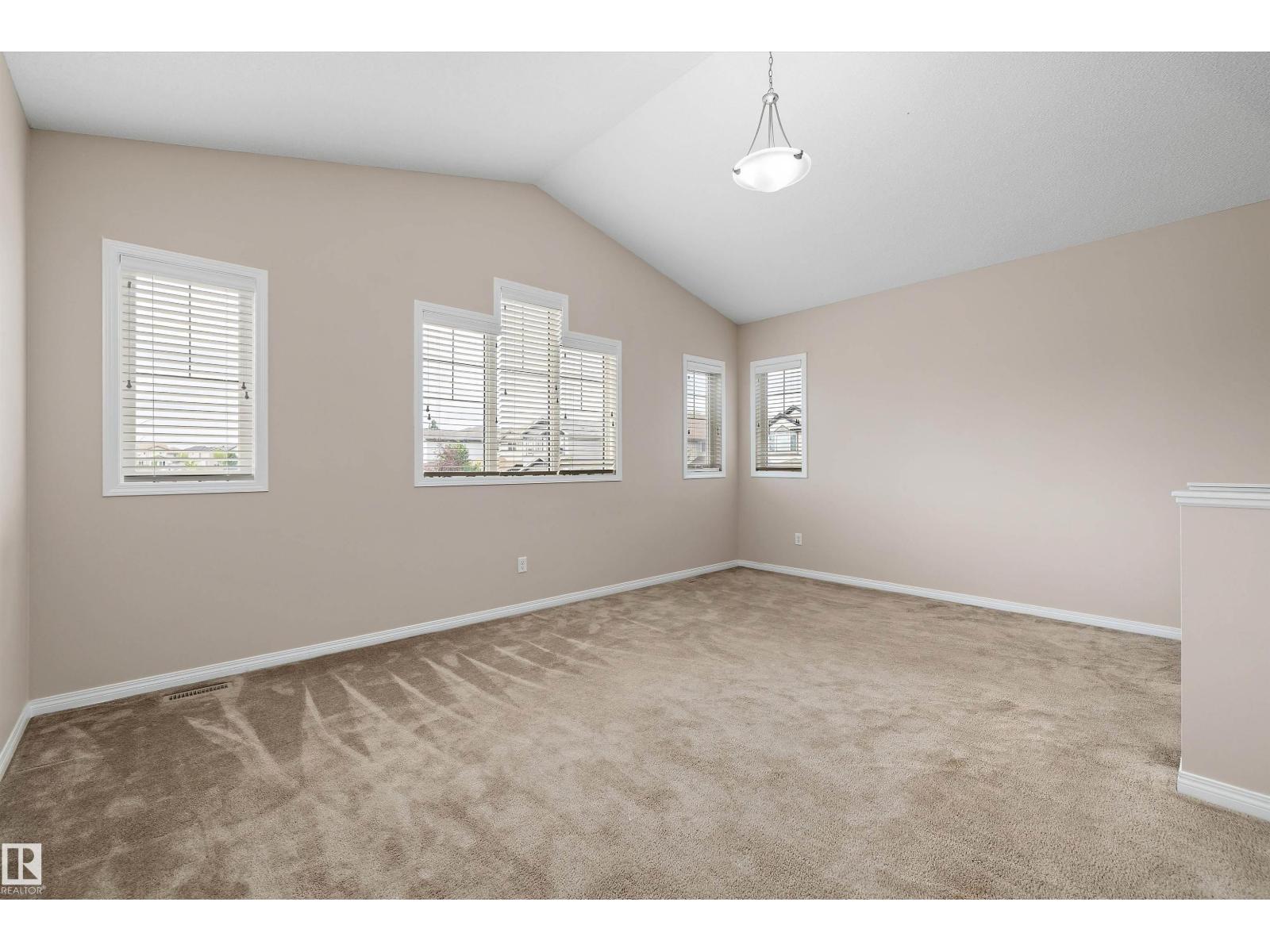 4020 166 AV NW - 28