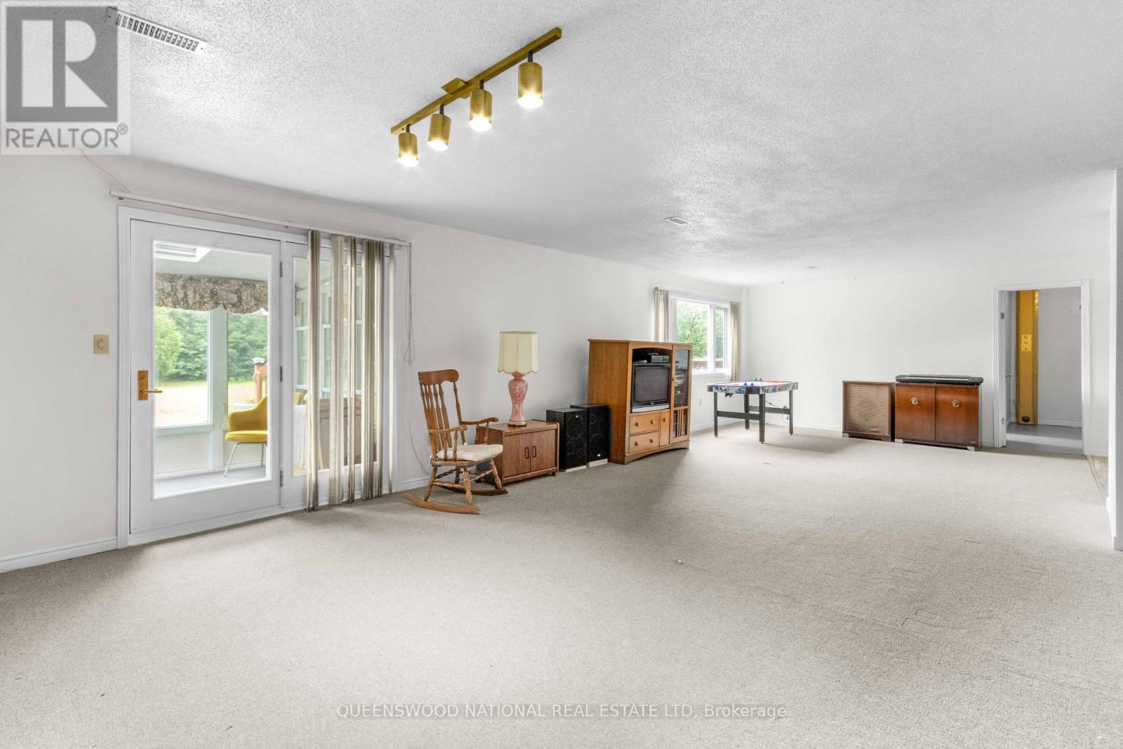 7424 RIVER ROAD - 32