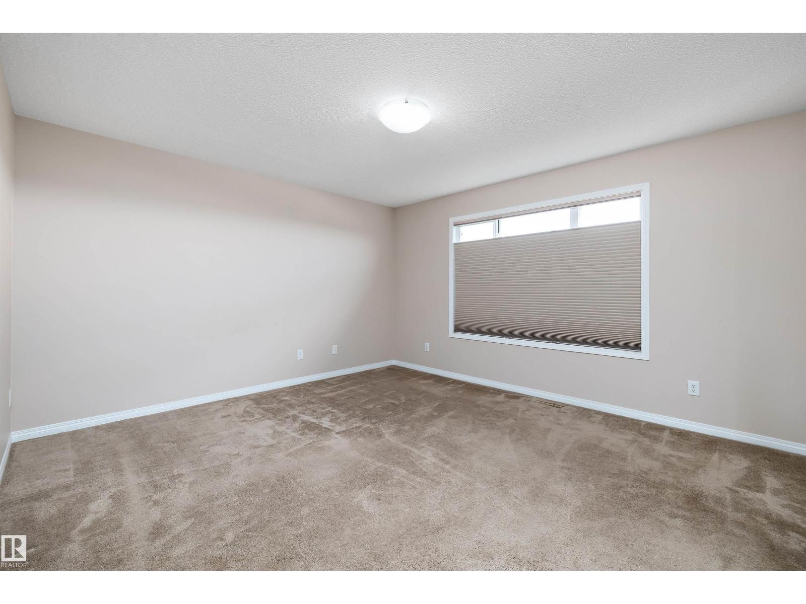 4020 166 AV NW - 38
