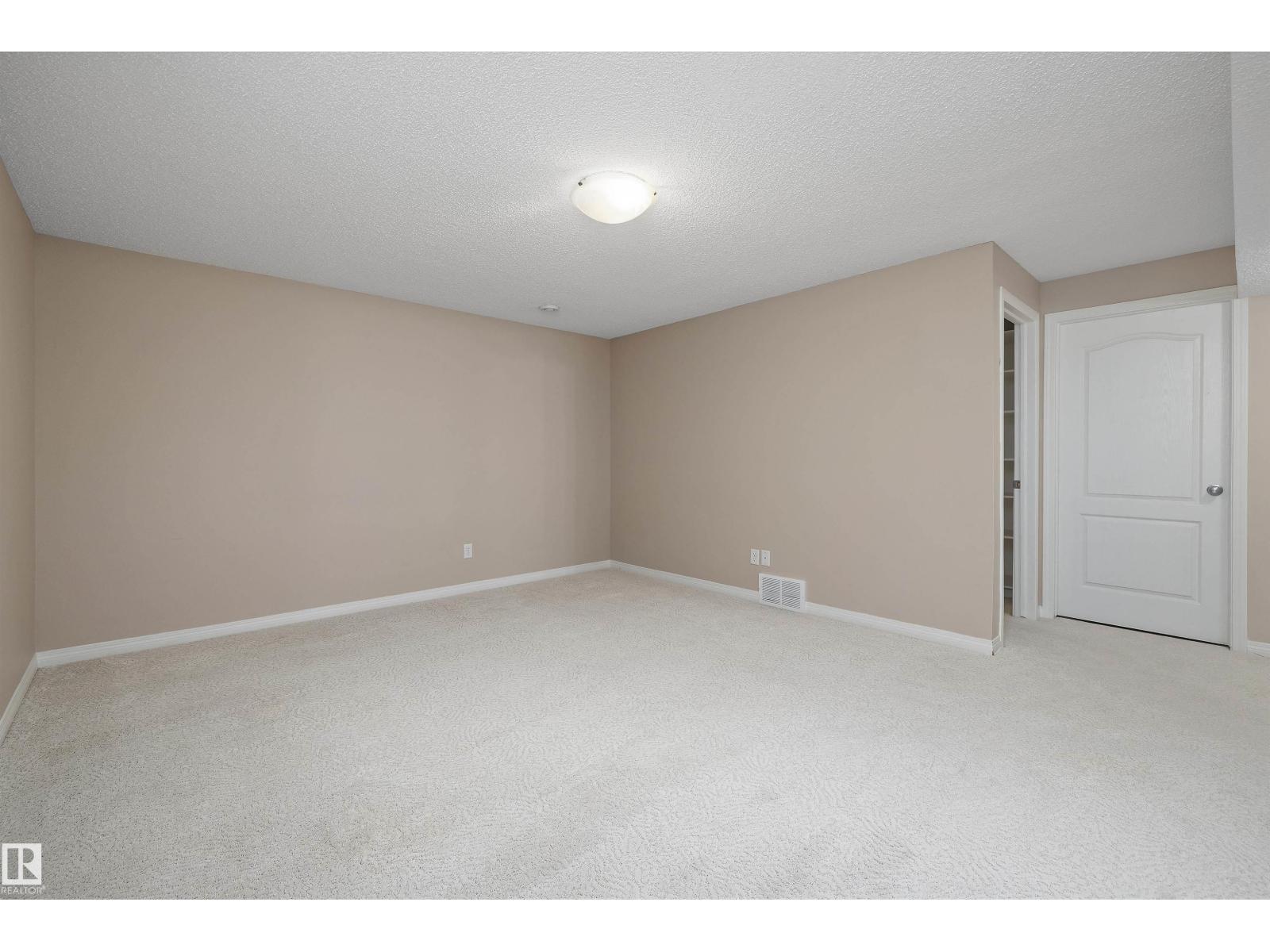 4020 166 AV NW - 49