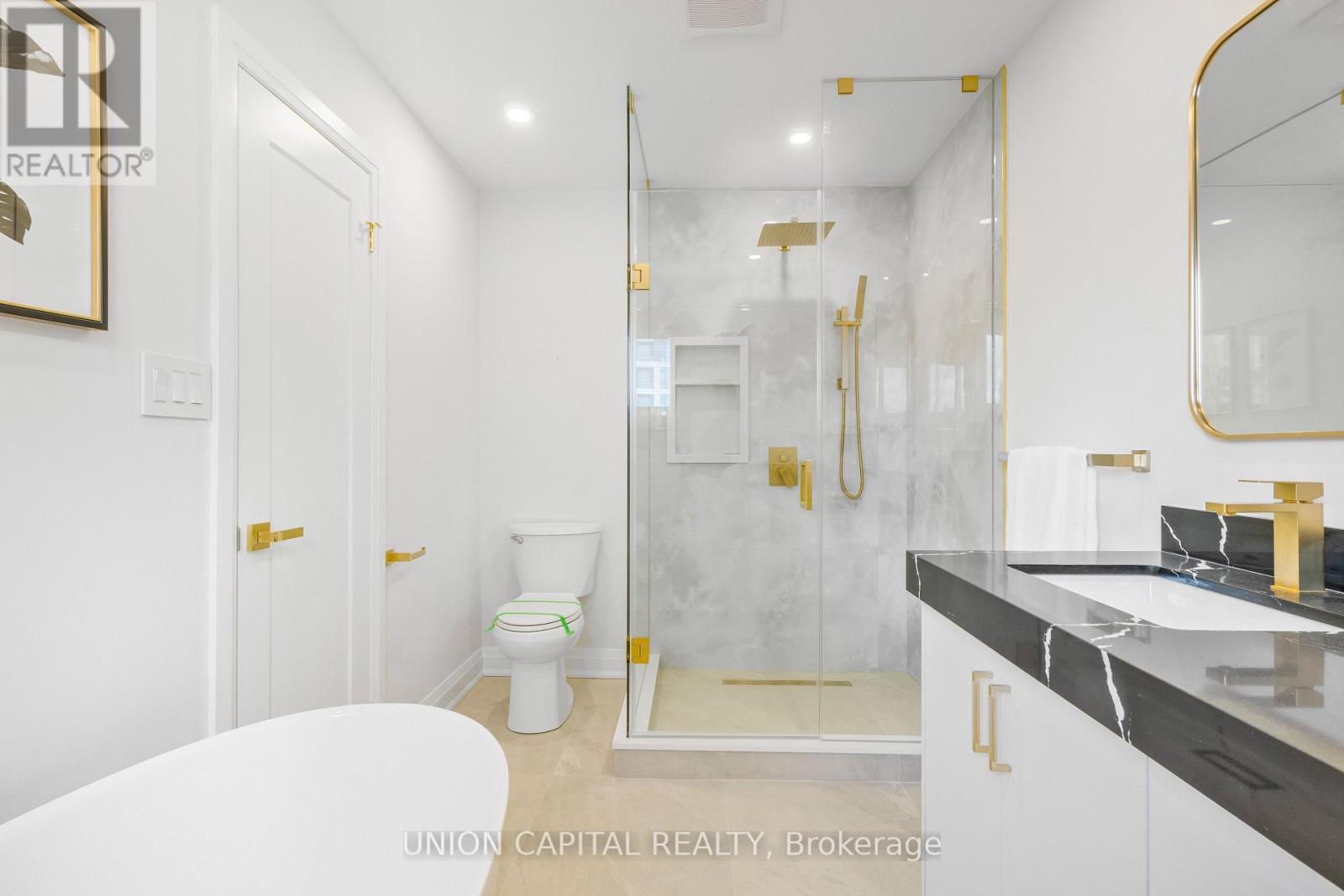45 CHILMAR CRESCENT - Image 22