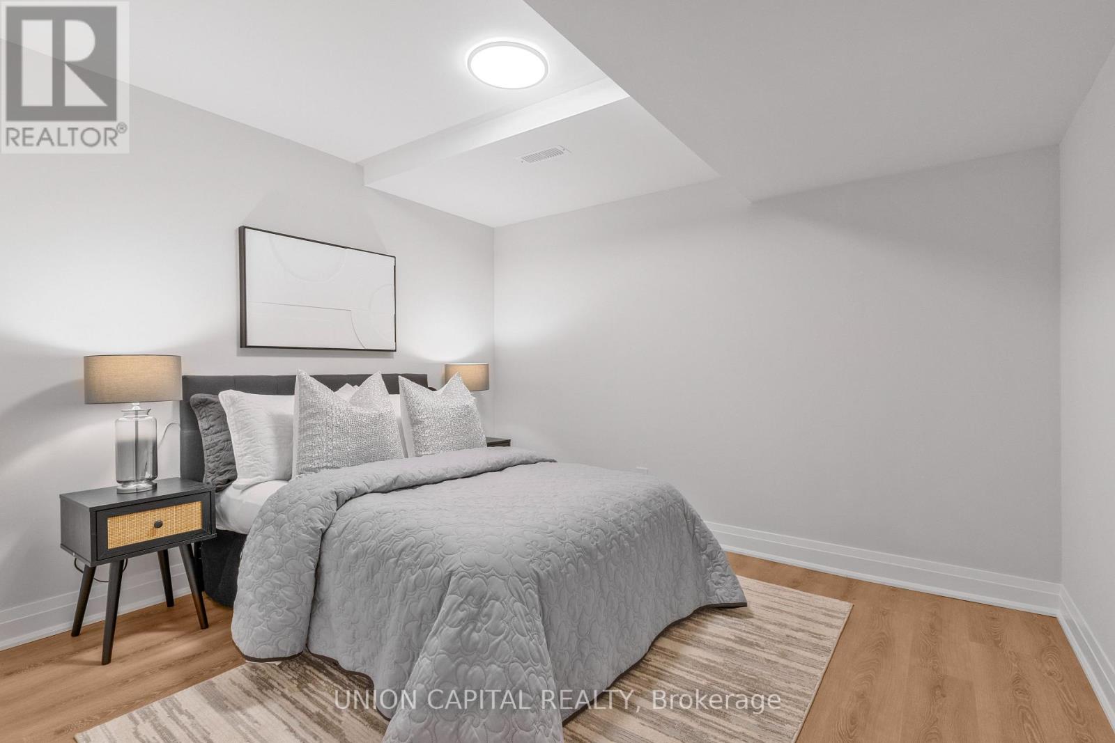 45 CHILMAR CRESCENT - Image 33