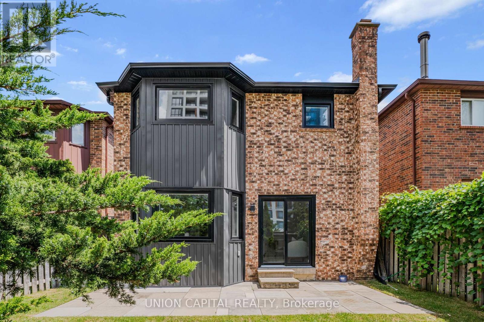 45 CHILMAR CRESCENT - Image 36