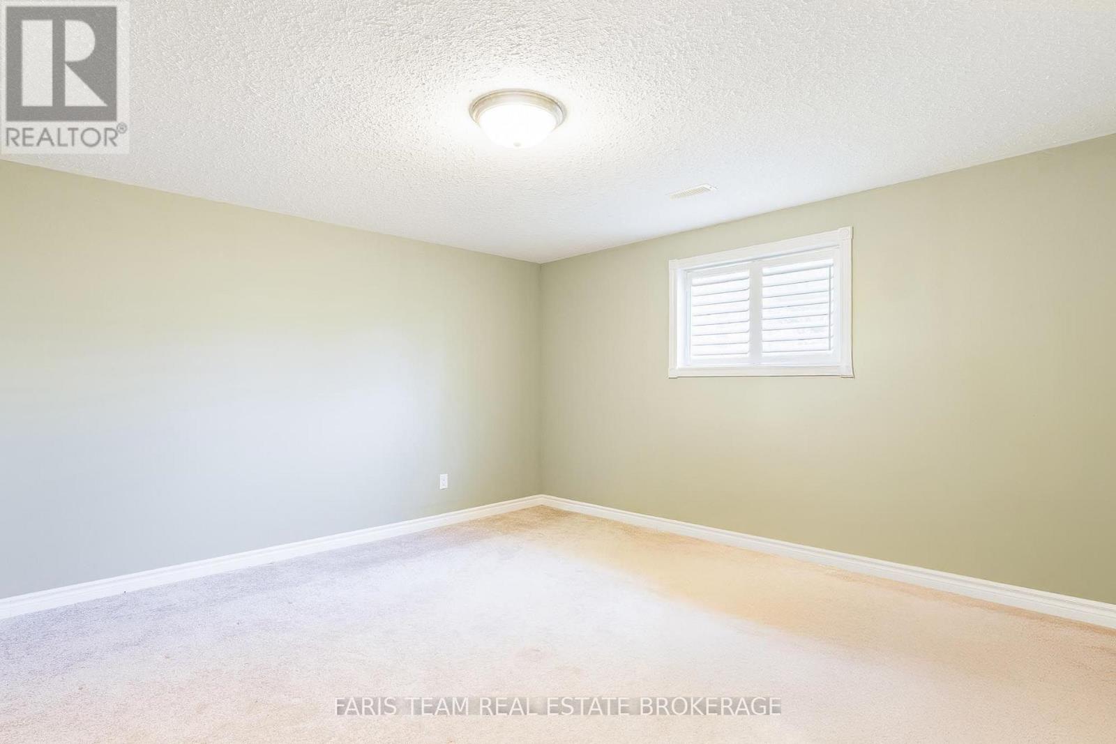 5 BLAKE COURT - Image 33