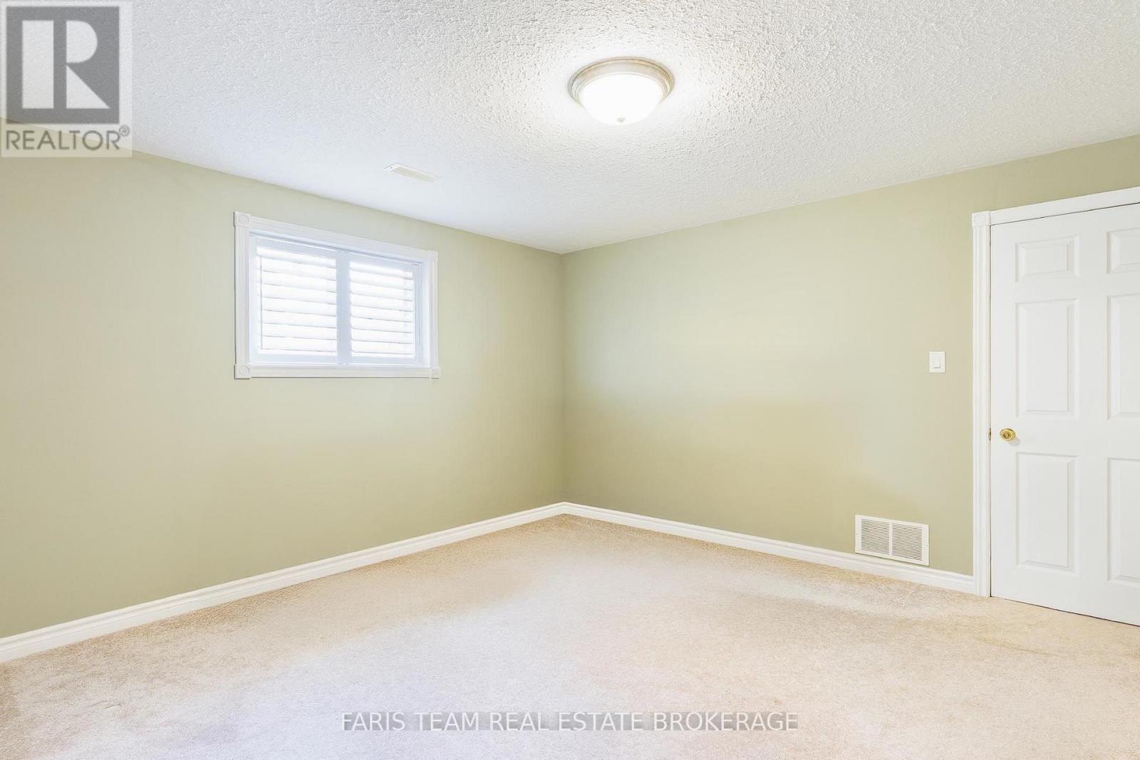 5 BLAKE COURT - Image 34