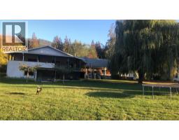 7630 97a Highway, Mara, BC V0E2K0 Photo 20