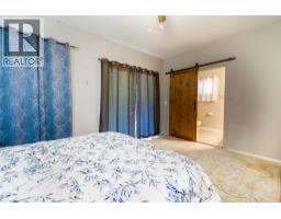 Family room - 7630 97a Highway, Mara, BC V0E2K0 Photo 12
