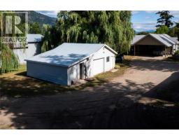 7630 97a Highway, Mara, BC V0E2K0 Photo 36