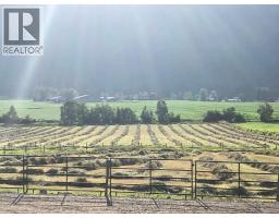 7630 97a Highway, Mara, BC V0E2K0 Photo 49