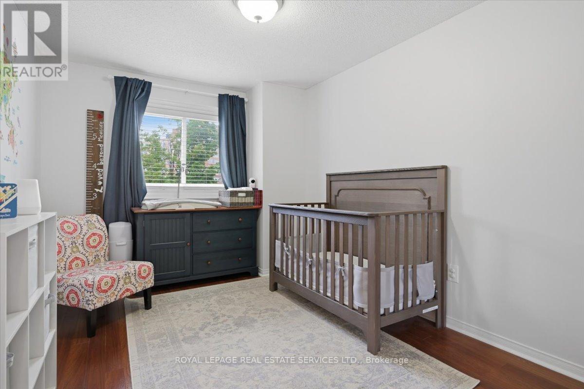 #24 4605 DONEGAL DRIVE - 28