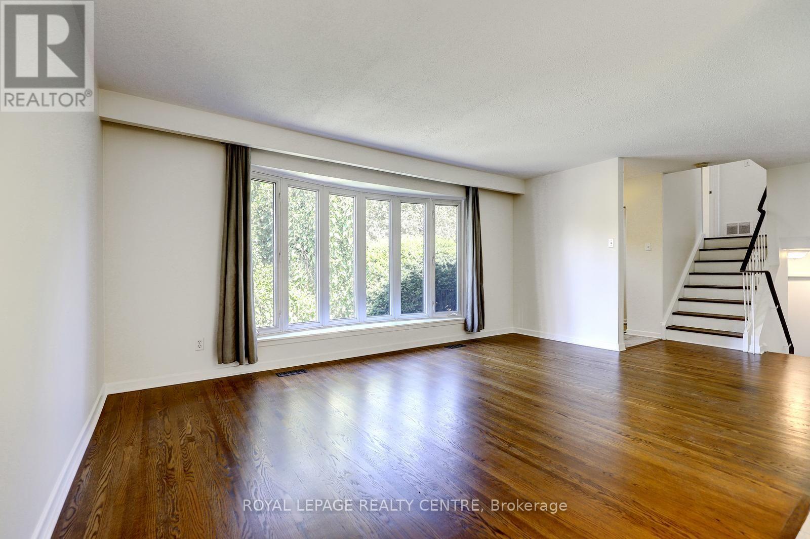 1621 HOBBS CRESCENT - 11