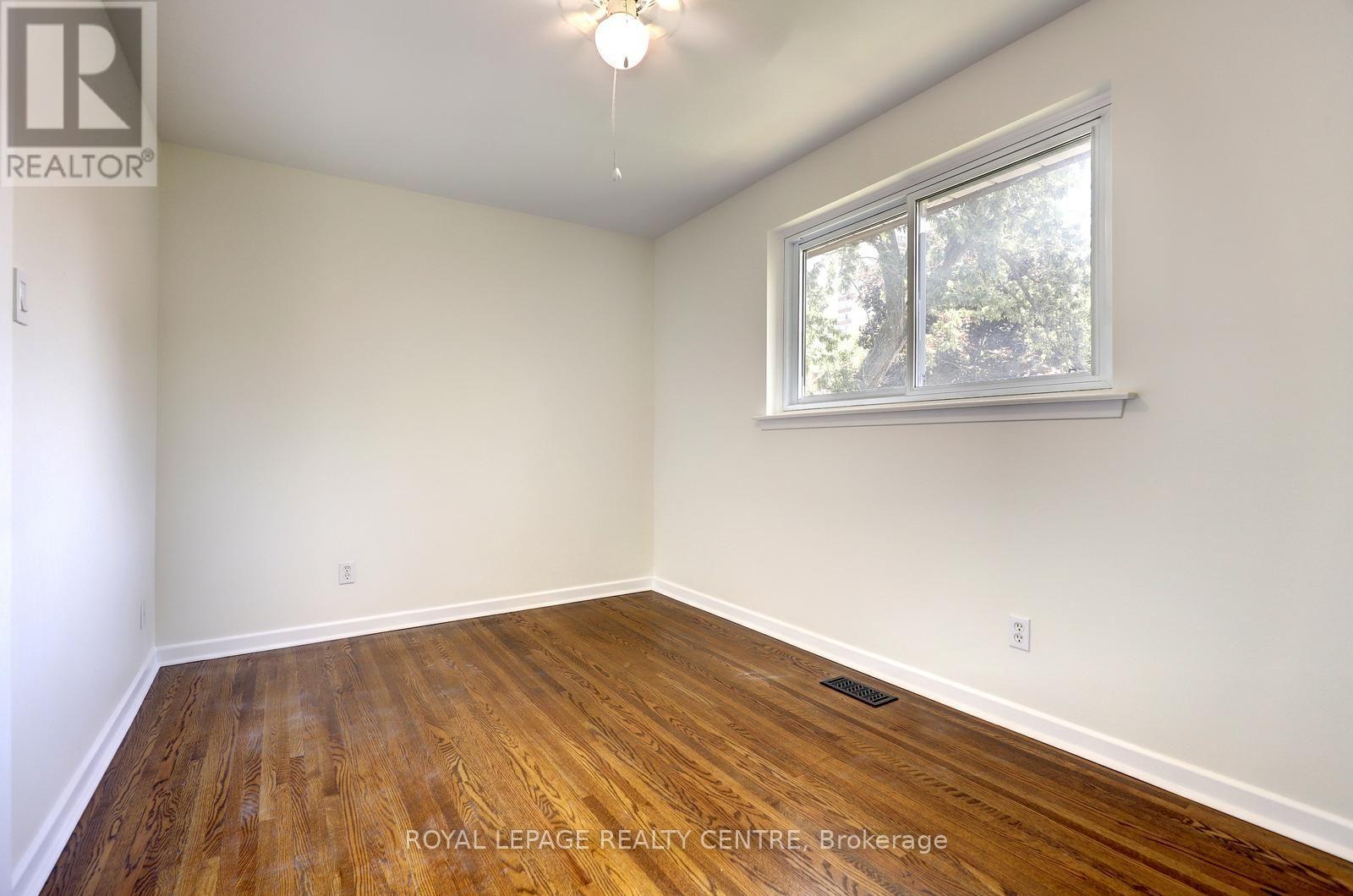 1621 HOBBS CRESCENT - 22