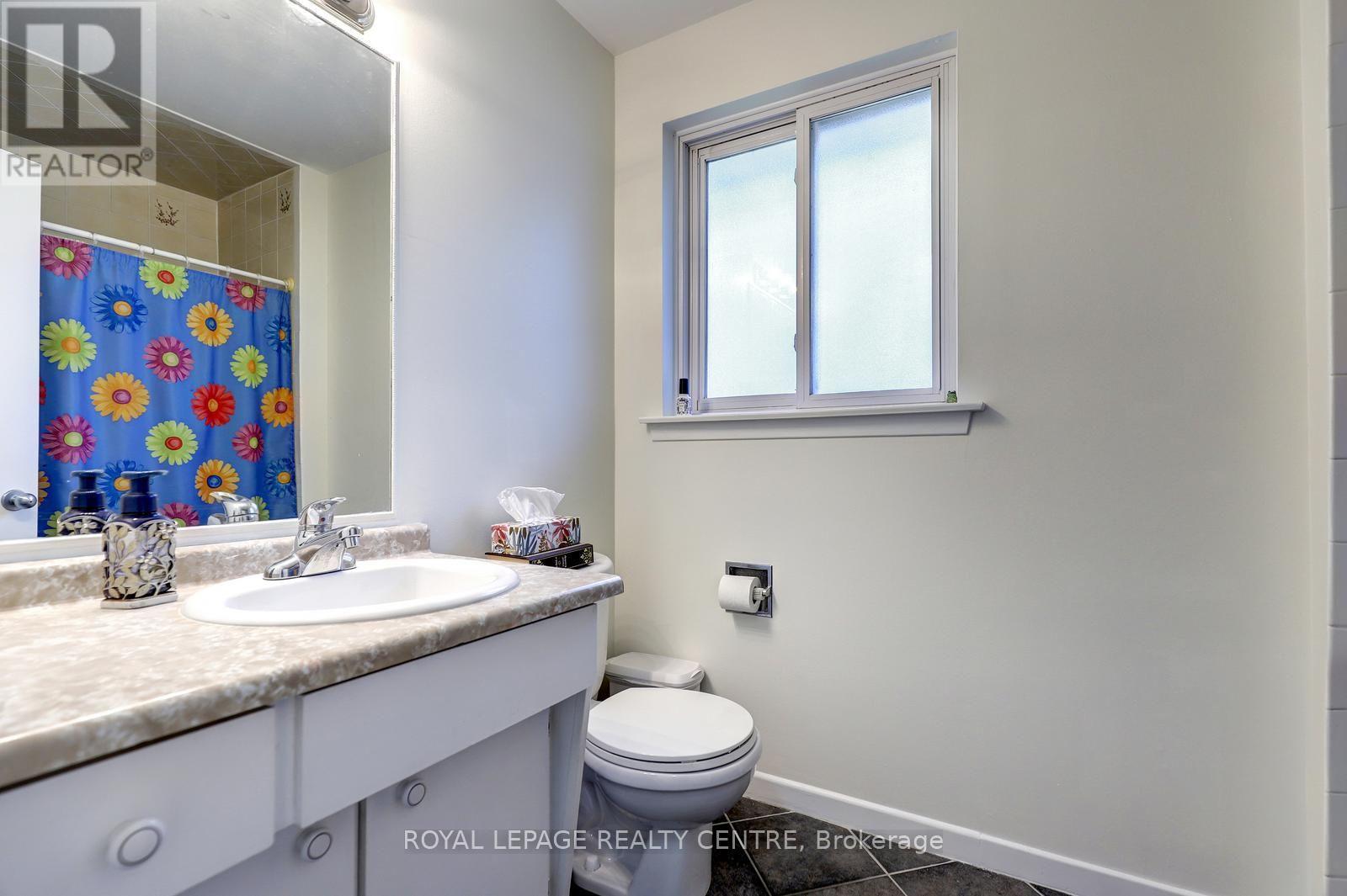 1621 HOBBS CRESCENT - 24
