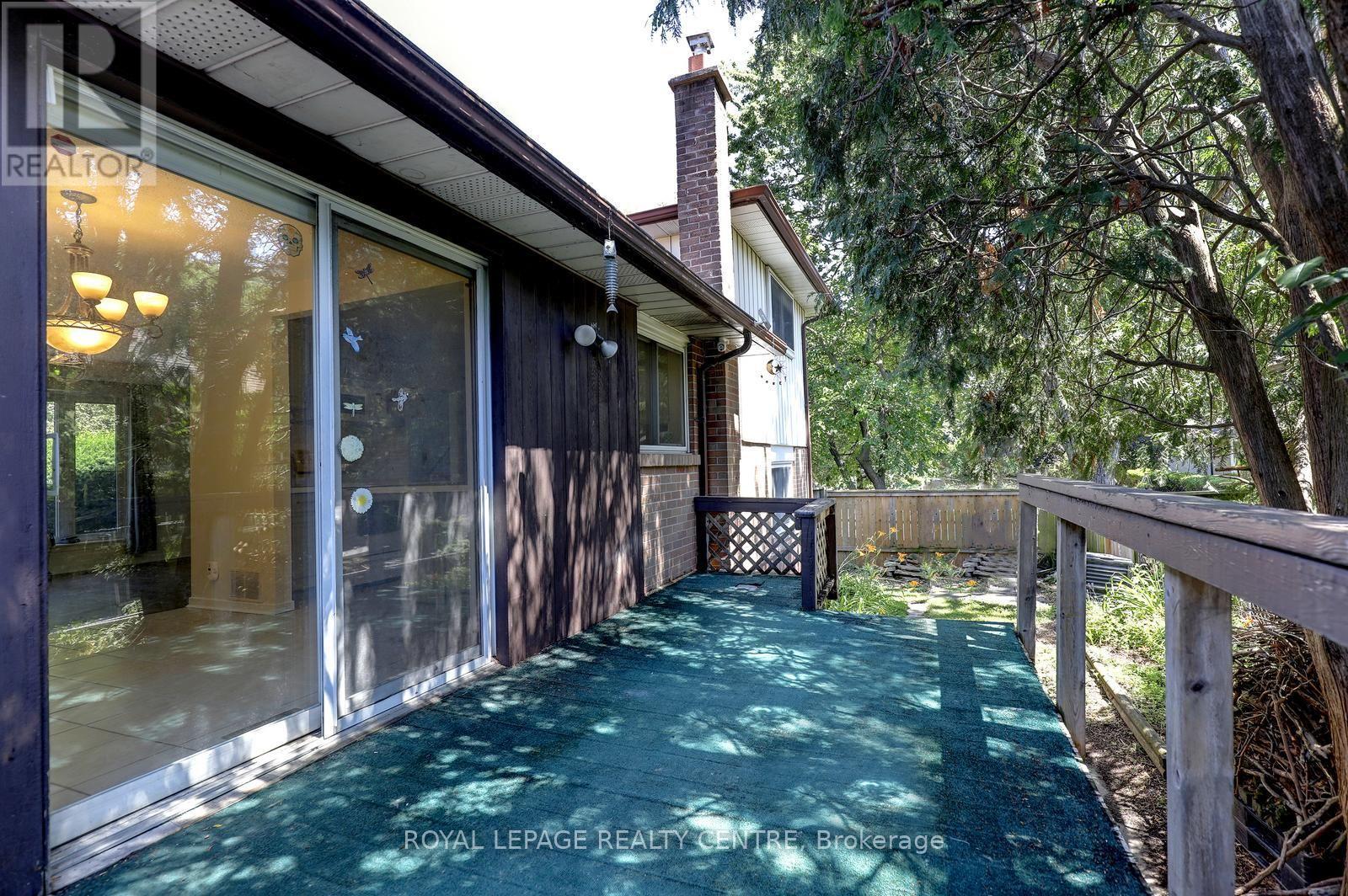 1621 HOBBS CRESCENT - 40