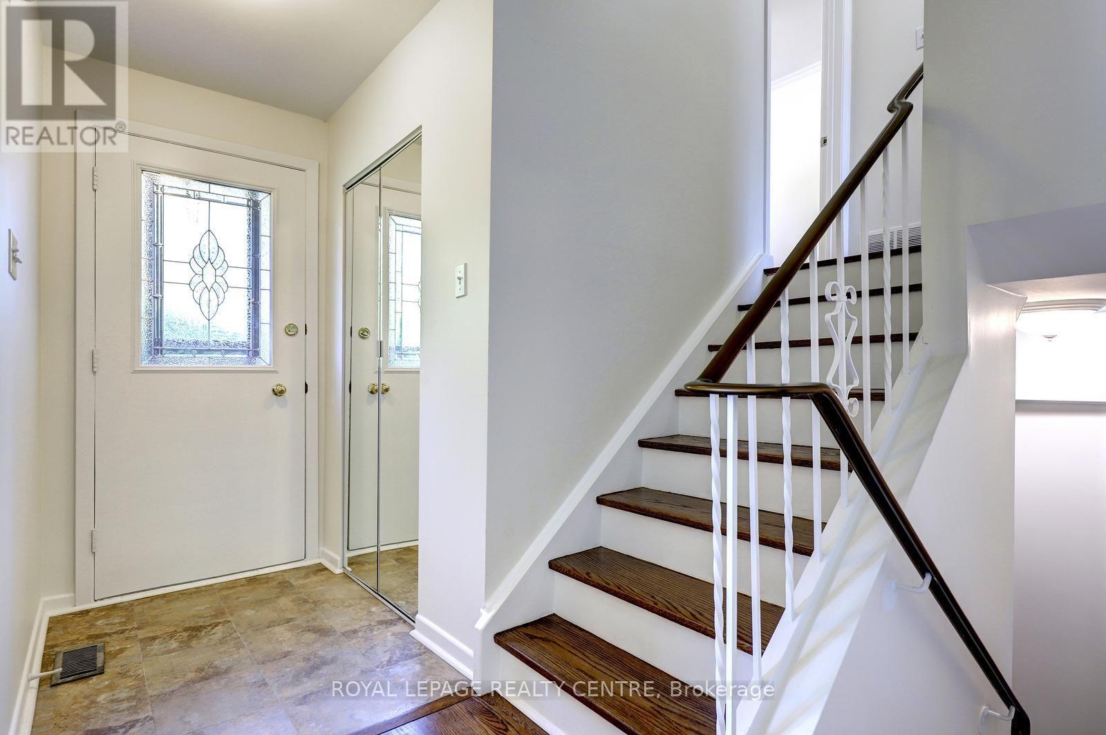 1621 HOBBS CRESCENT - 8