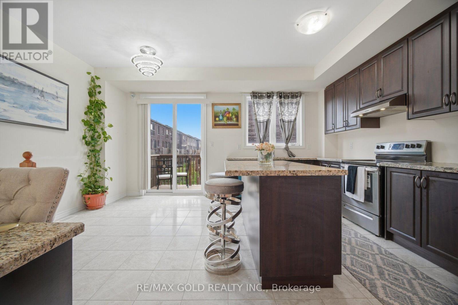 9 ARCOLA STREET - 14