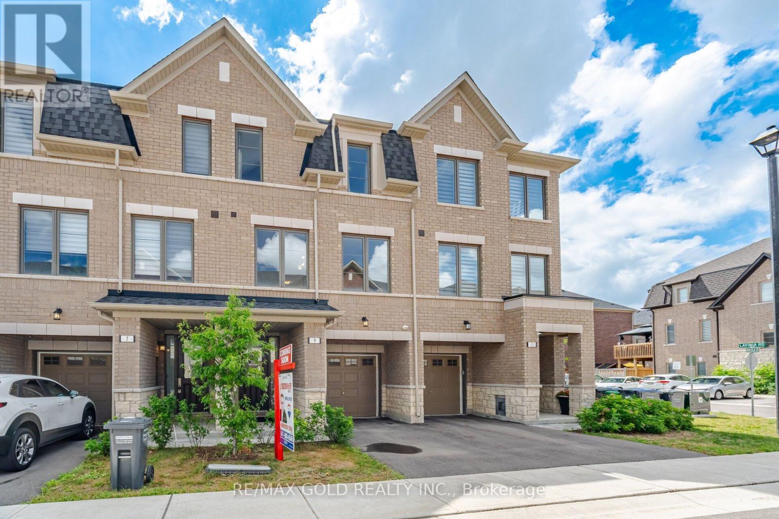 9 ARCOLA STREET - 2