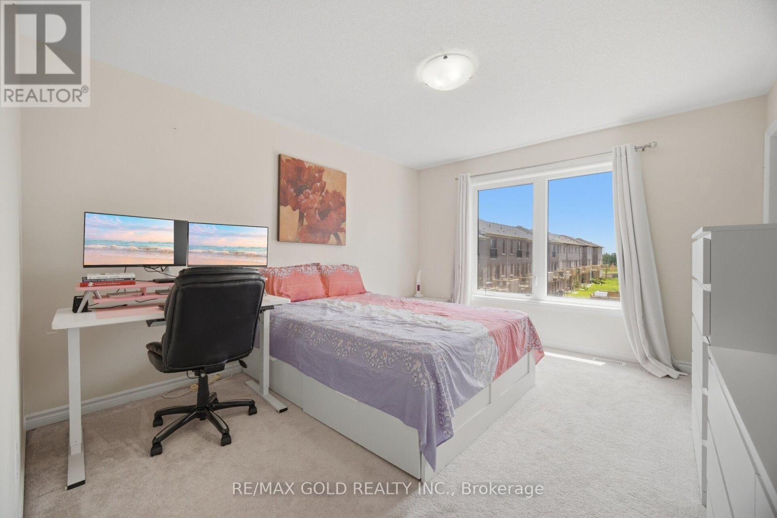 9 ARCOLA STREET - 24