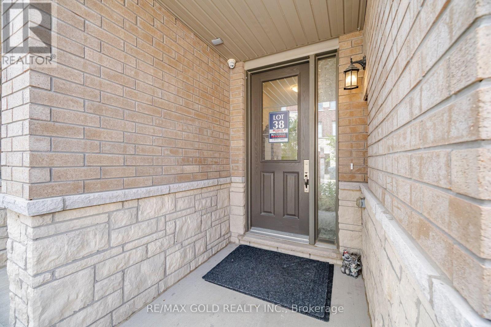 9 ARCOLA STREET - 3