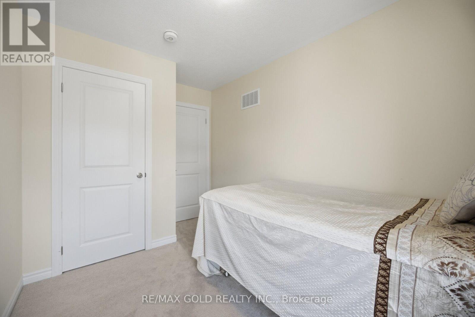 9 ARCOLA STREET - 30