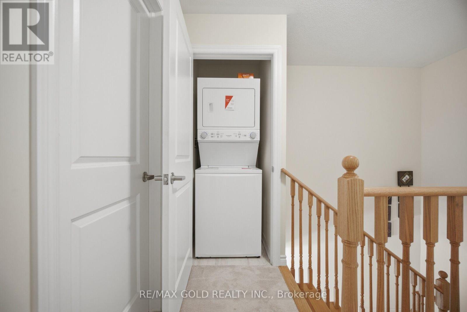 9 ARCOLA STREET - 32